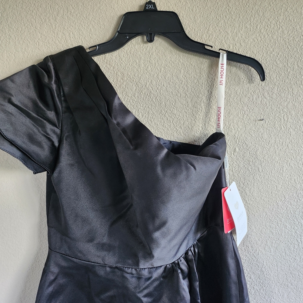 A-line One Shoulder Floor-Length Satin Bridesmaid/ Formal Dress - Picture 6 of 12